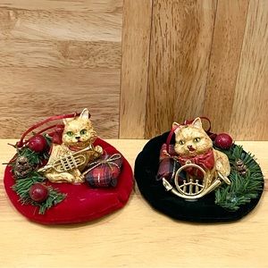 2 Vintage Cats Laying on Round Felt Mat Christmas Ornaments